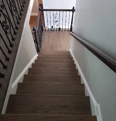 Hardwood staircase refinishing