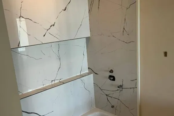 Marble tile bathroom installation
